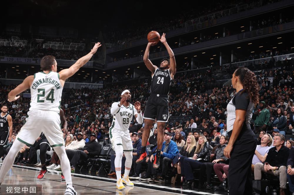 一些球员与 一些球员与