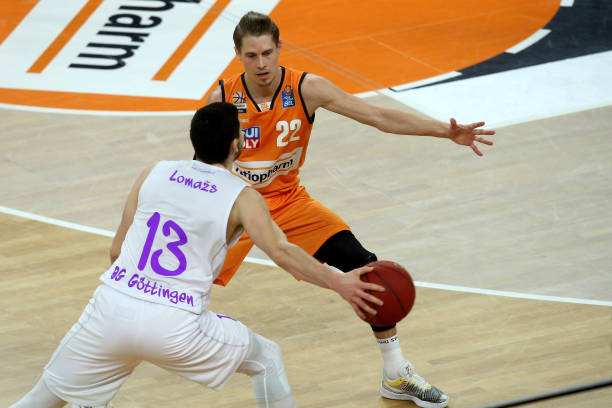 母哥的联手 母哥的联手