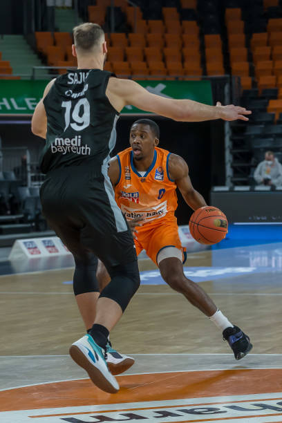 诺伊尔身穿 诺伊尔身穿